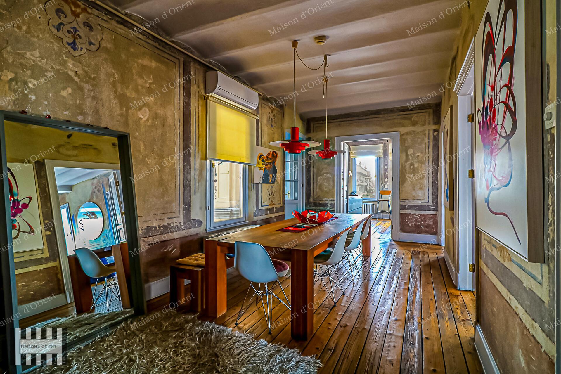 Galata Tarihi Ferah Apartmanı'nda Eşyalı 3+1 Kiralık Daire — Galata, İstanbul — 3+1 — Kapanmış