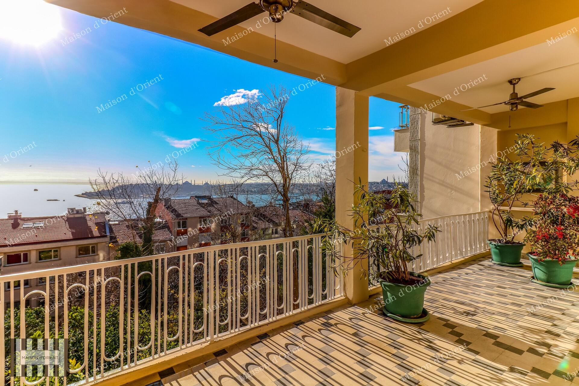 2+2 Flat for Rent with Terrace and View in Cihangir Susam Street — Cihangir, İstanbul — 2+2 — Closed
