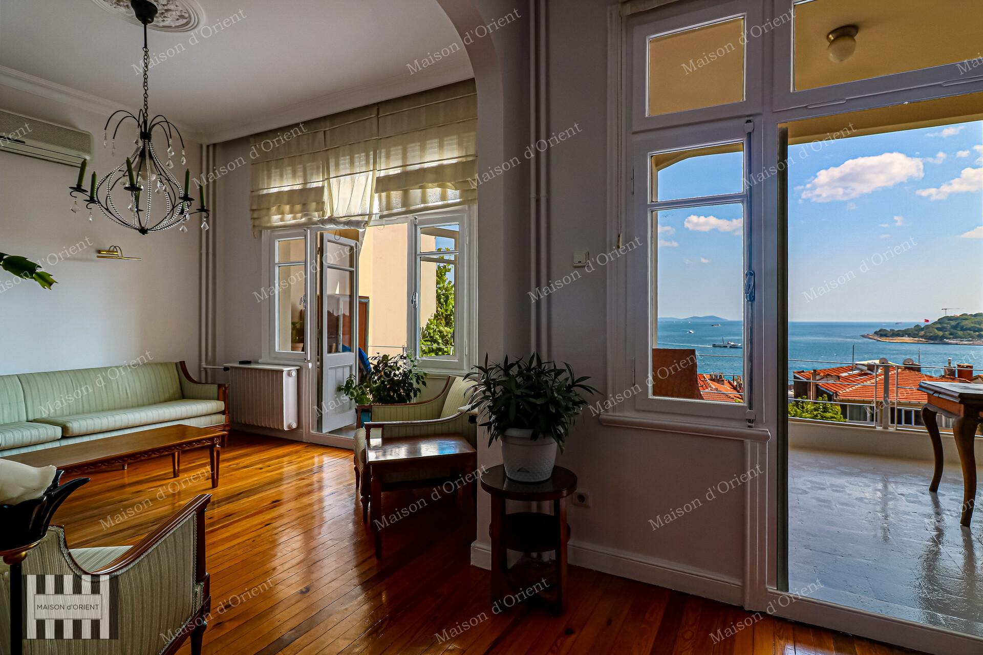 2+1 Furnished Apartment for Rent with Balcony and View in Cihangir — Cihangir, İstanbul — 2+1 — Closed