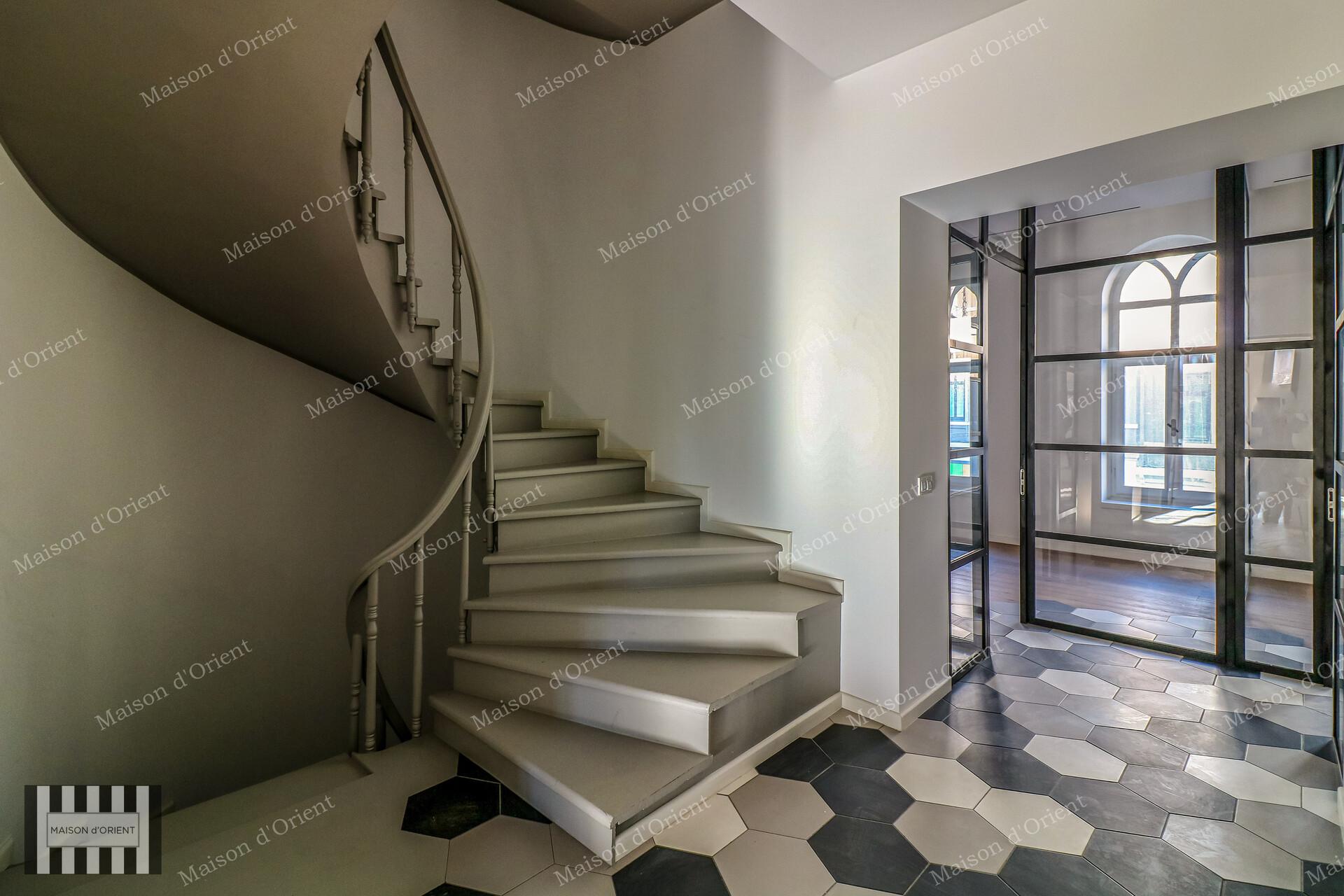 550sqm Villa with Garden for Rent in Akaretler Row Houses — Akaretler, İstanbul — 10+ — Closed