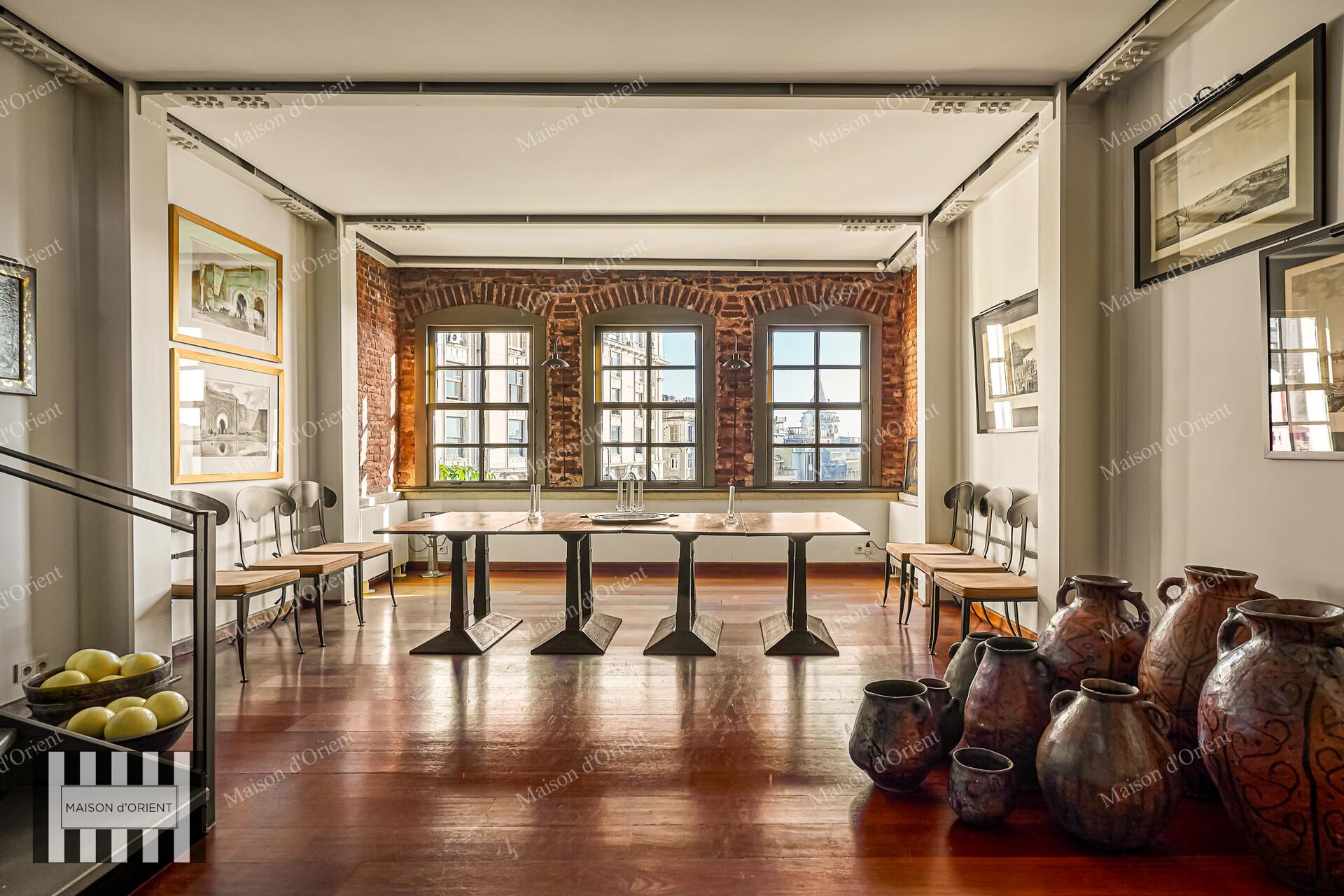 7-Storey Historical Building for Sale in Pera — Pera, İstanbul — Closed