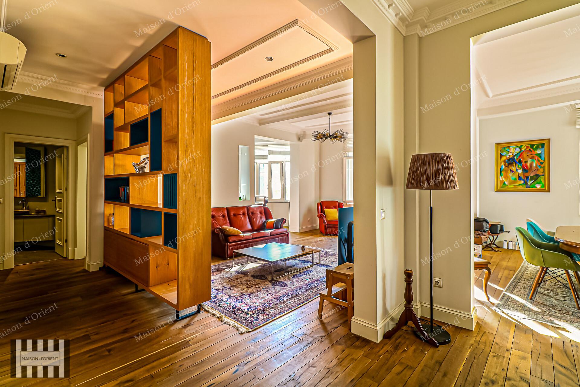 3+1 Apartment for Rent in Galatasaray Historical Ferah Apartment — Galatasaray, İstanbul — 3+1 — Closed