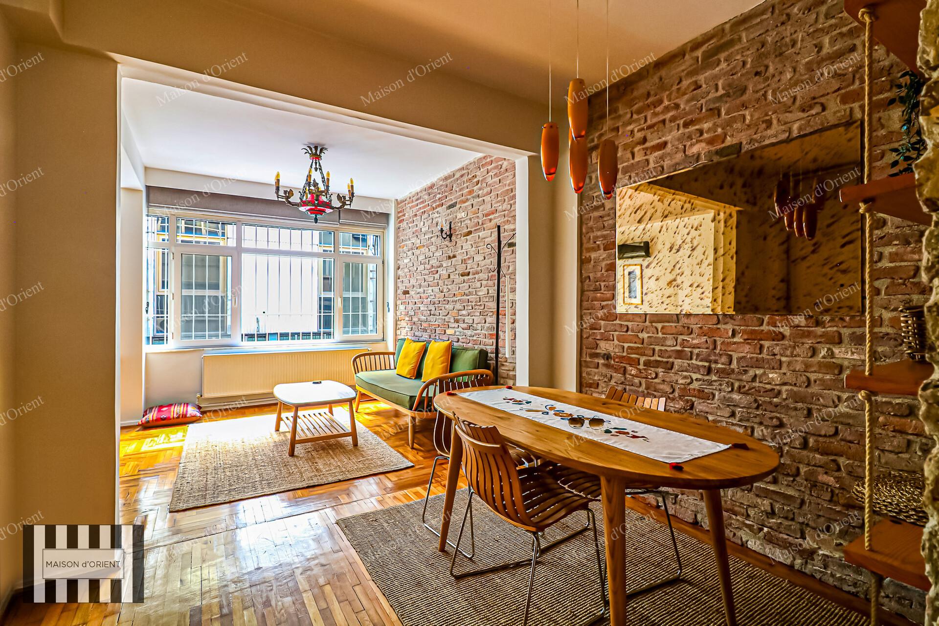 Furnished 1+1 Flat with Airbnb License for Sale in Fındıklı — Gümüşsuyu, İstanbul — 1+1 — Closed