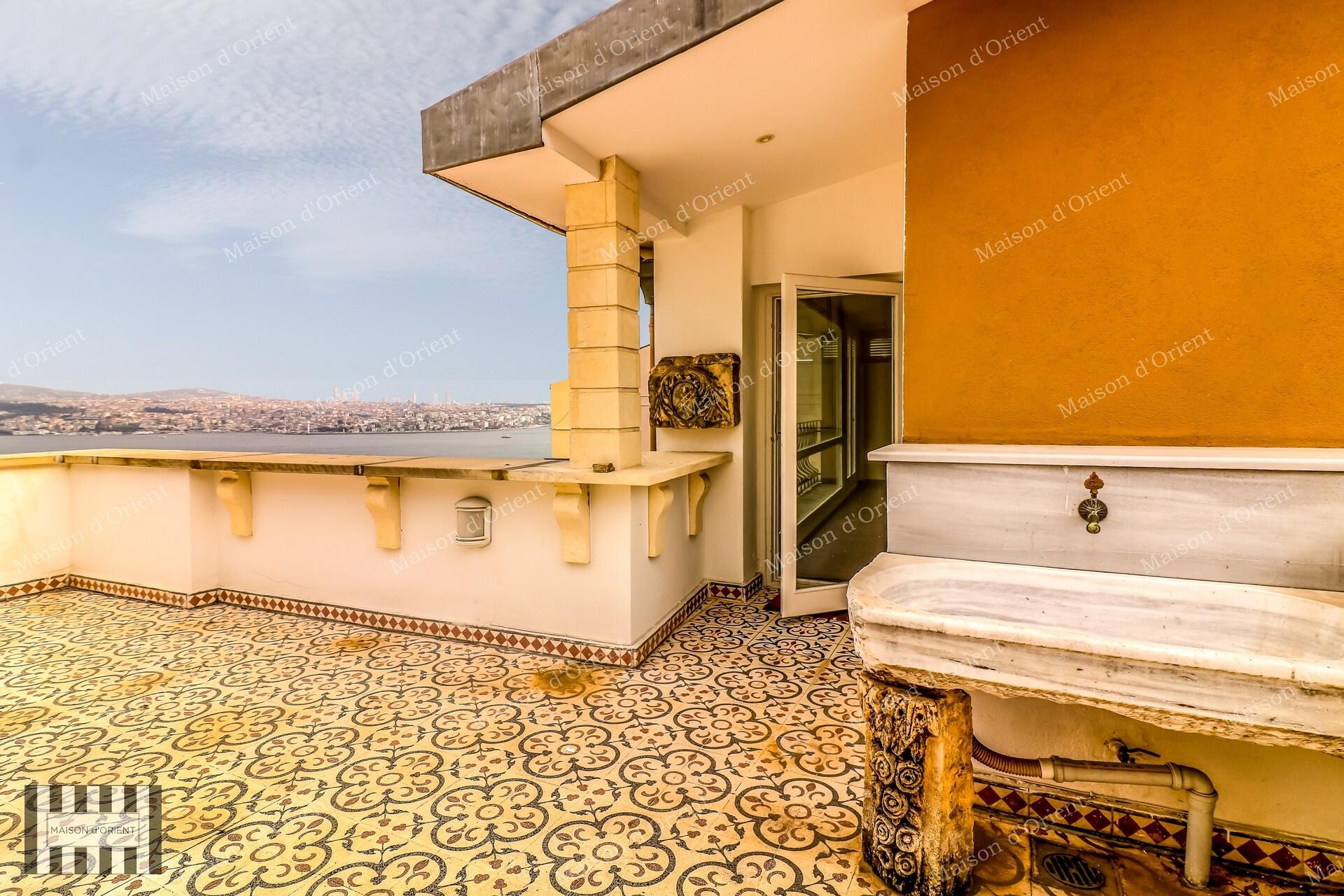 Duplex with Terrace for Rent in Cihangir Pamir Bey Building — Cihangir, İstanbul — 4+2 — Closed