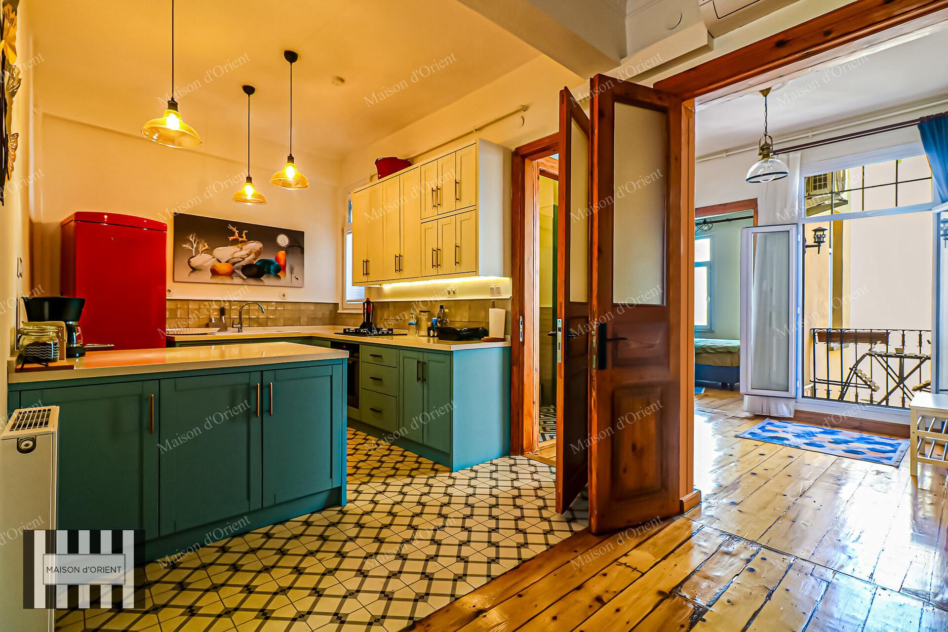 2+1 Furnished Flat for Rent in Galata Historical Glorya Building — Galata, İstanbul — 2+1 — Closed