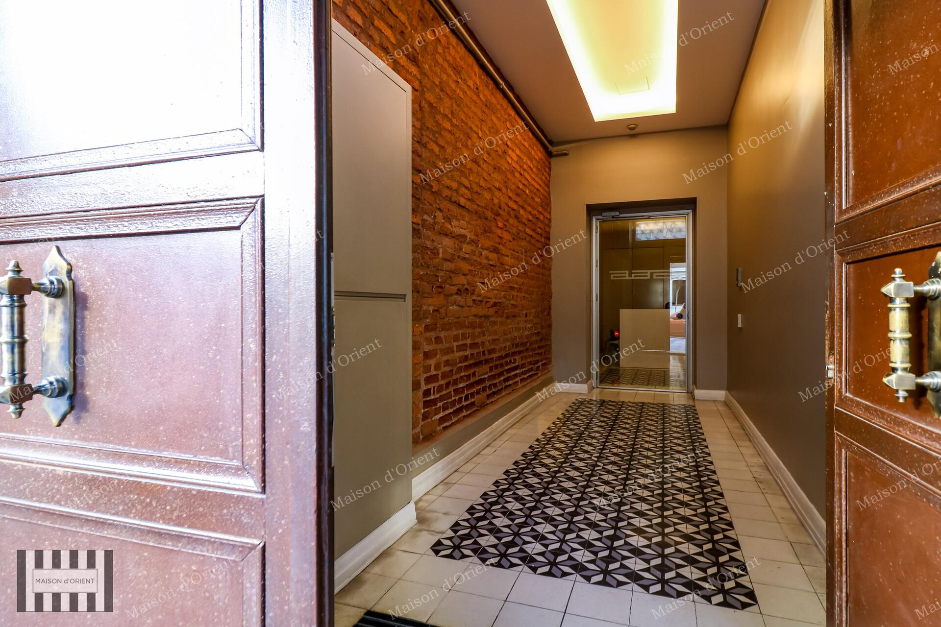 3+1 Duplex Flat with Terrace for Rent in Akaretler Row Houses — Akaretler, İstanbul — 3+1 — Closed