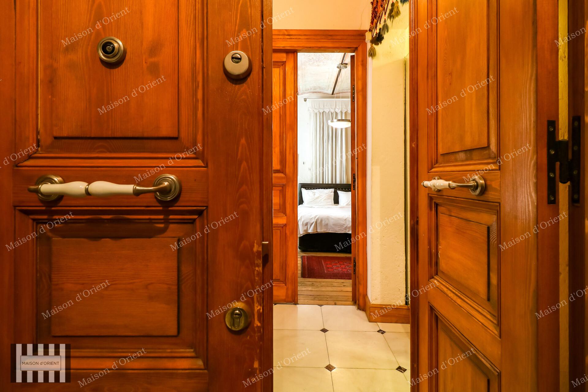 3+2 Rental Flat in Historical Petraki Building, Galata — Galata, İstanbul — 3+2 — Closed