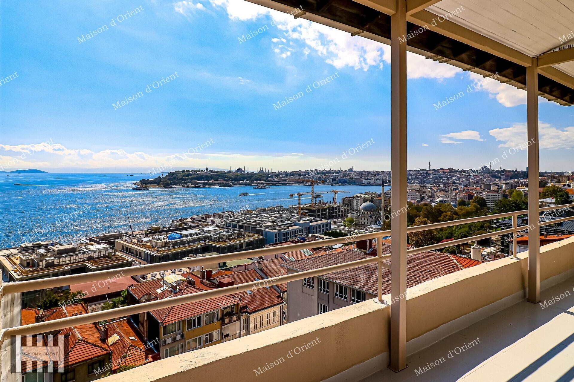 2+1 Flat for Rent with Terrace and Bosphorus View in Cihangir — Cihangir, İstanbul — 2+1 — For Rent