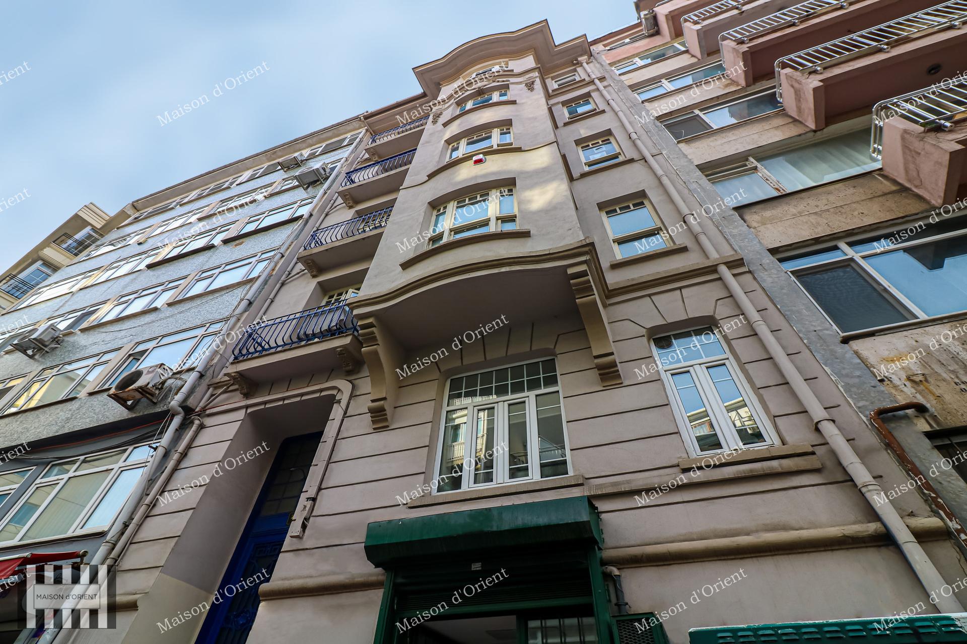 70sqm Shop/Store in Historical Building at Cihangir — Cihangir, İstanbul — Closed