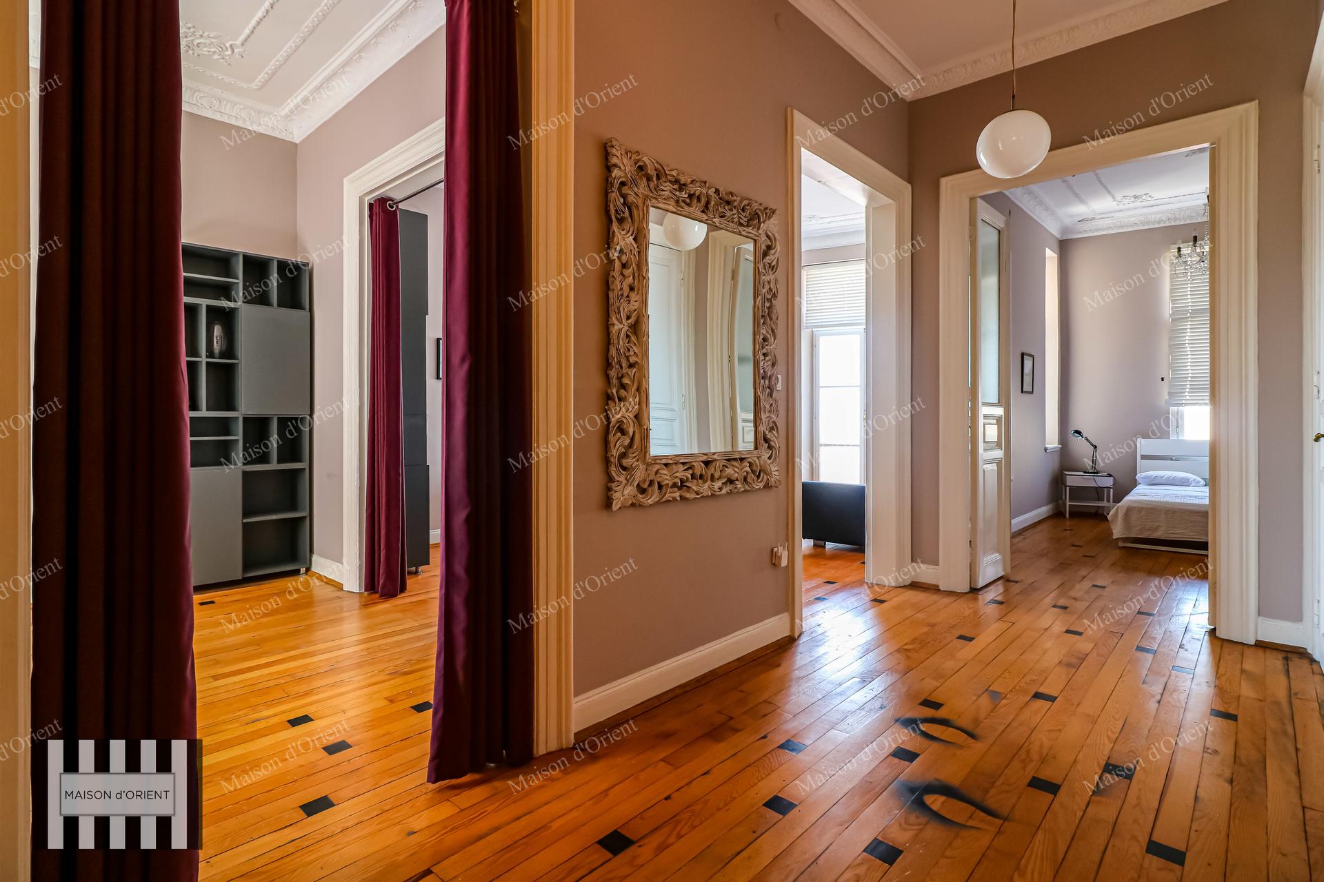 2+1 Furnished Flat for Rent in Historical Suriye Passage — İstiklal, İstanbul — 2+1 — Closed