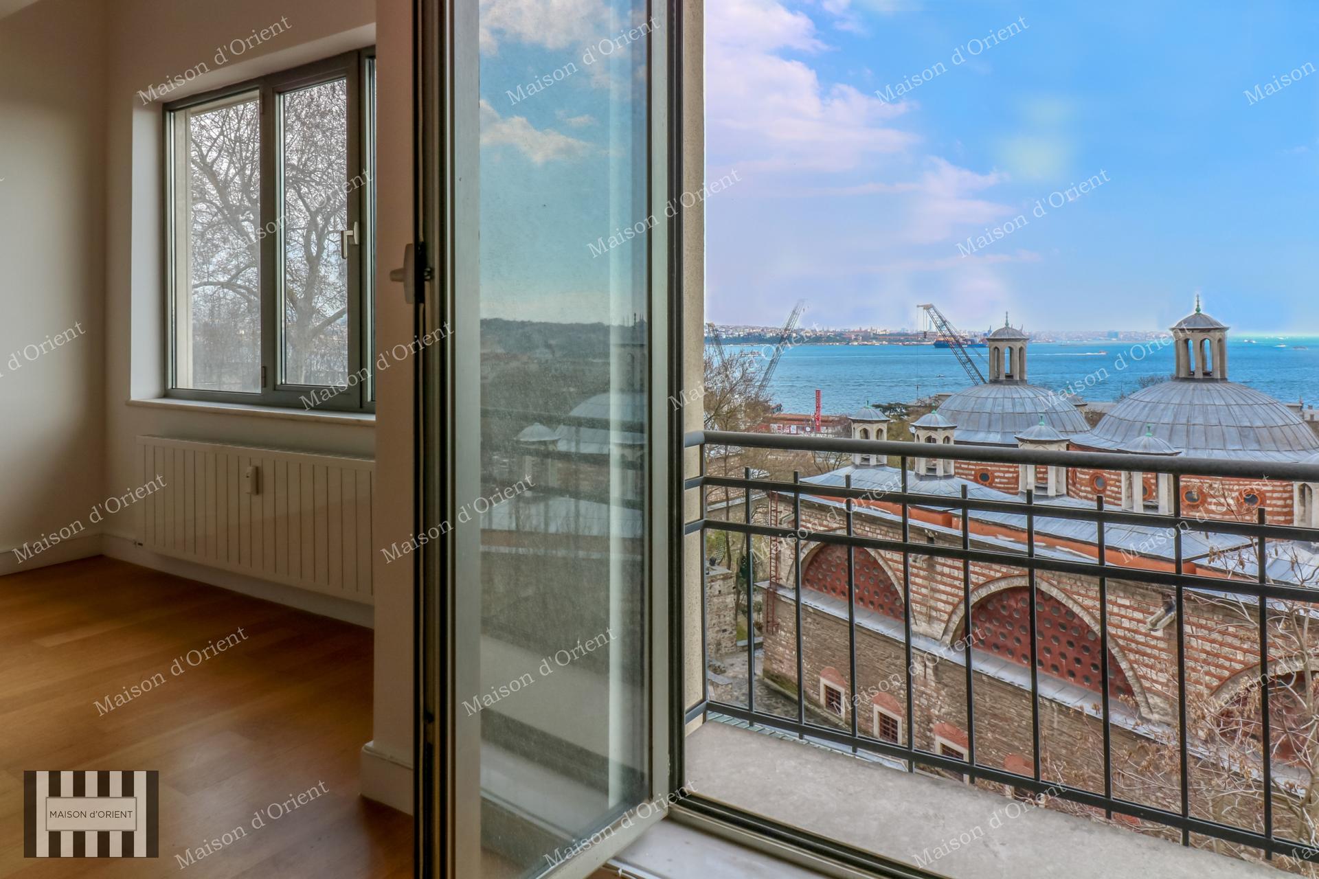 2+1 Flat for Rent in Earthquake Proof New Building — Cihangir, İstanbul — 2+1 — Closed