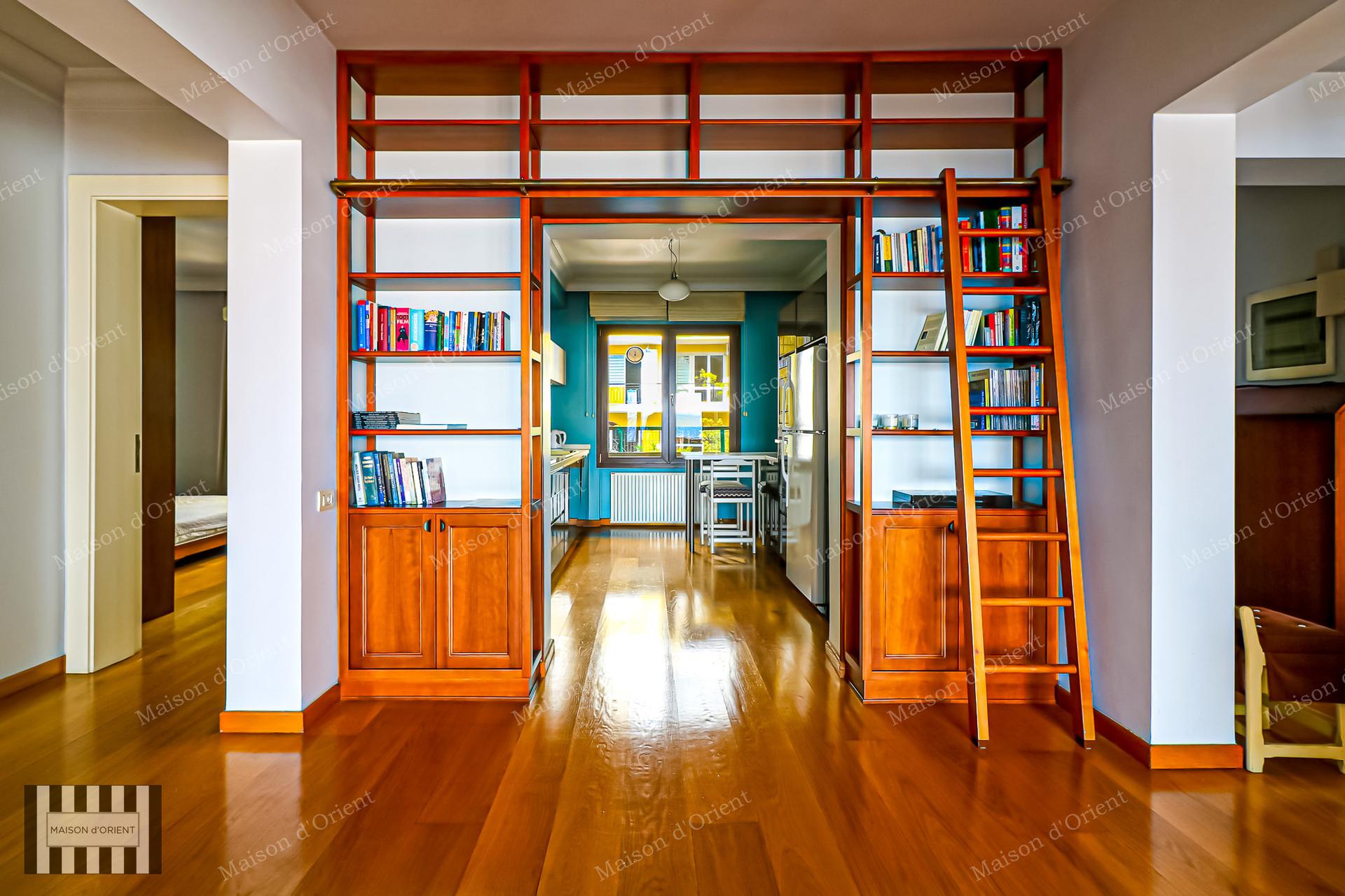 2+1 Flat for Sale with Bosphorus View in Boğaziçi Building, Gümüşsuyu — Gümüşsuyu, İstanbul — 2+1 — Closed