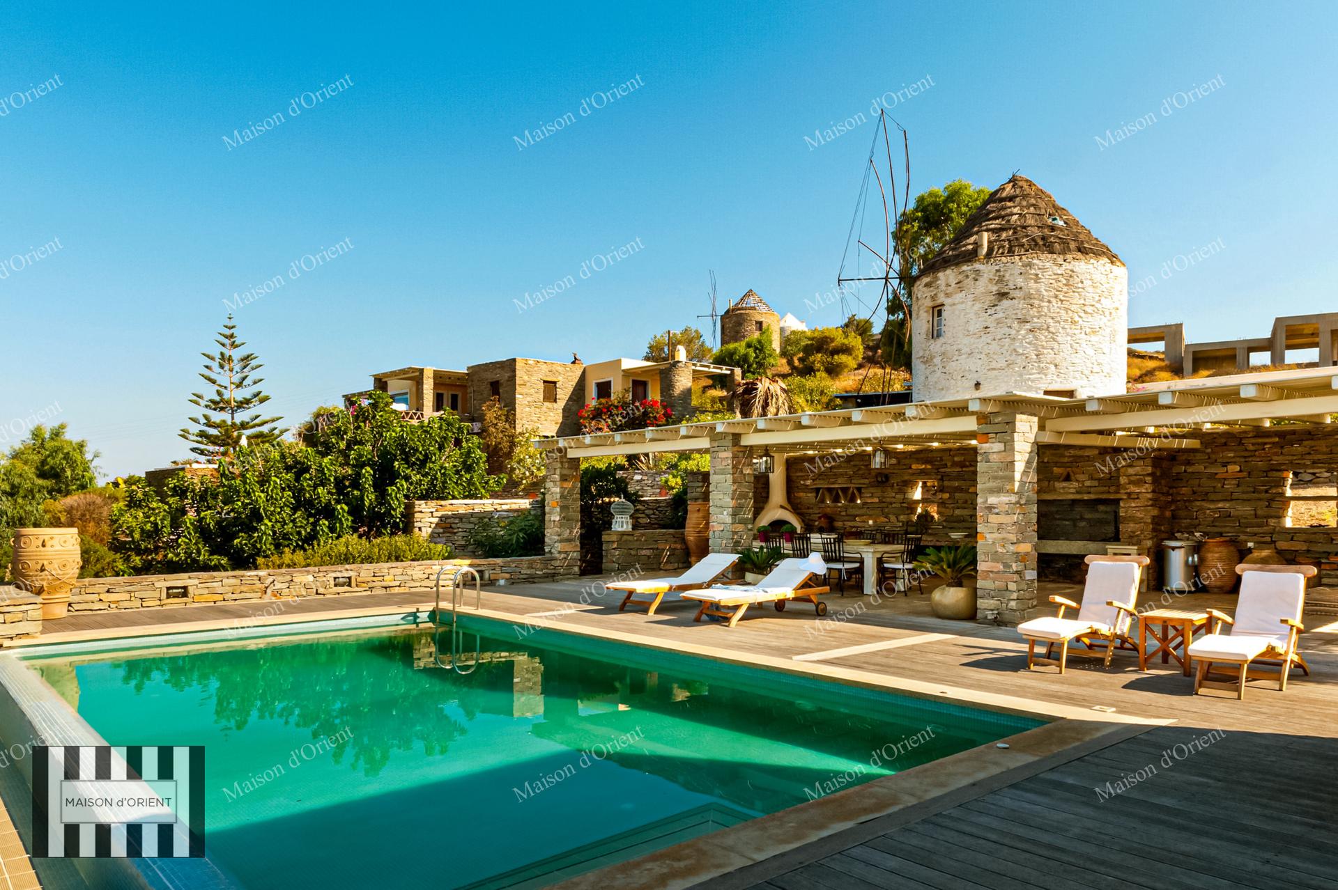 Yunanistan, Kea’da Deniz Manzaralı ve Havuzlu Satılık Villa — Kea, Yunanistan — 5+1 — Yurt Dışı