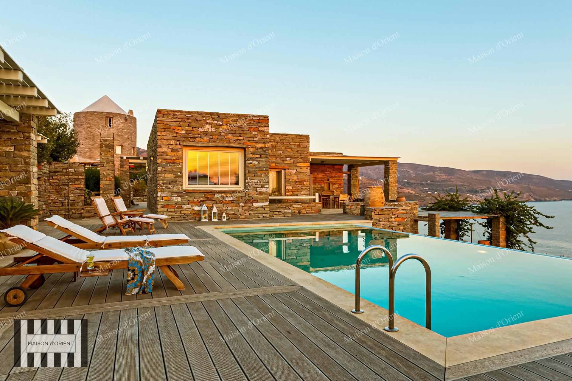 Yunanistan, Kea’da Deniz Manzaralı ve Havuzlu Satılık Villa — Kea, Yunanistan — 5+1 — Yurt Dışı