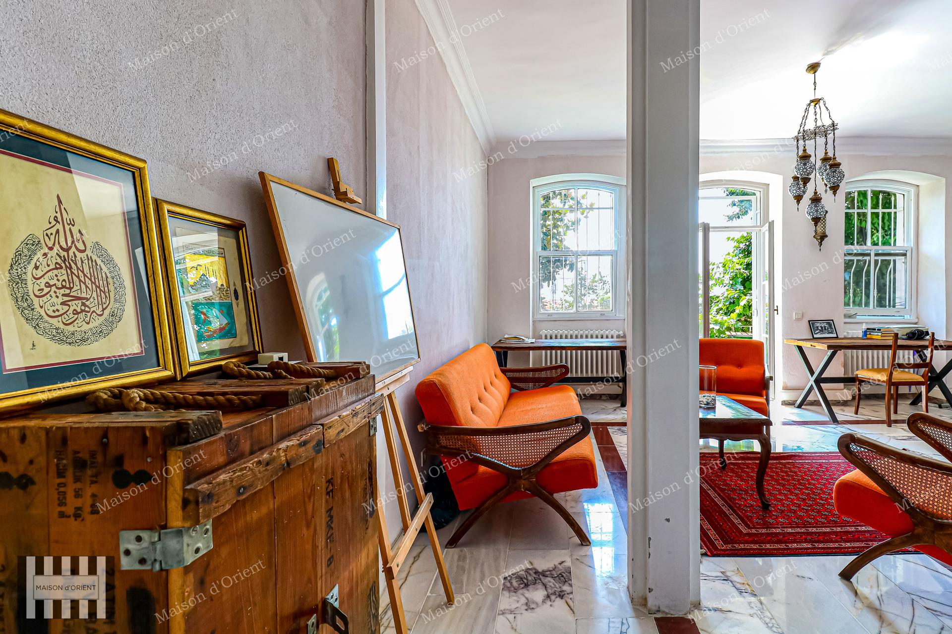 2+1 Flat for Sale in Konstantinopoli Building, Galatasaray — Galatasaray, İstanbul — 2+1 — Closed