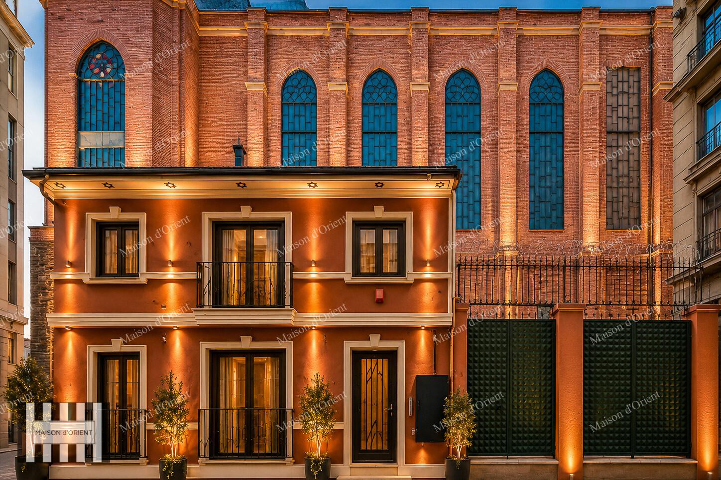 1+1 Apartment in the Courtyard of St. Antoine Church — İstiklal, İstanbul — 1+1 — Short Term