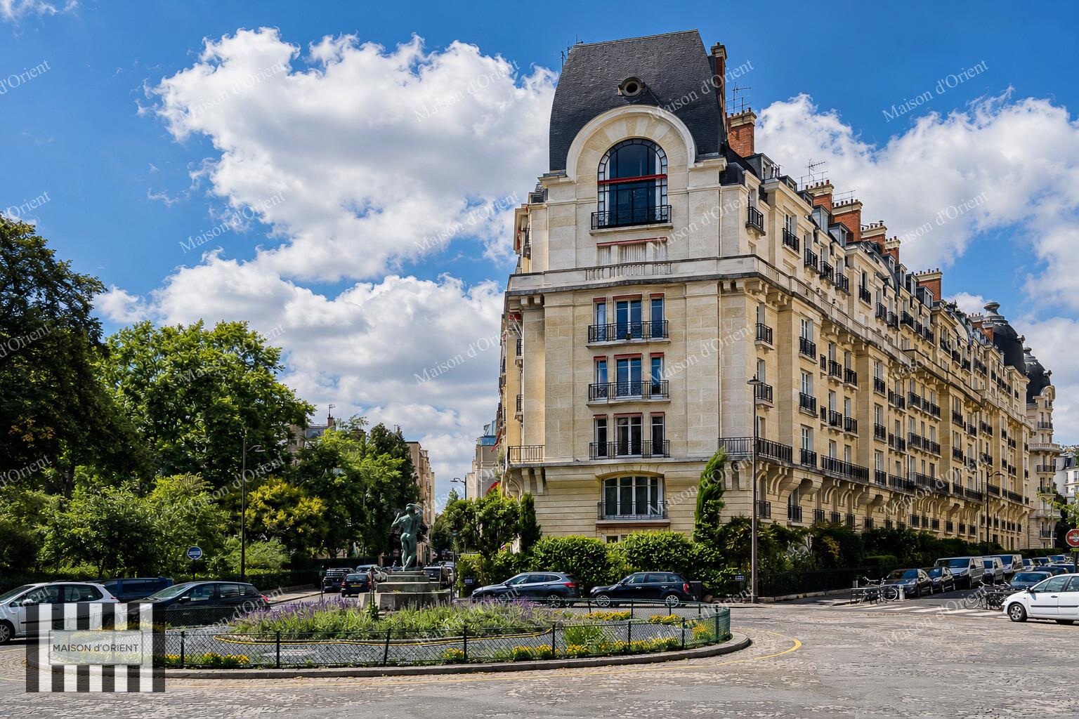 5+1 Apartment for Sale in Paris 16th Arrondissement — Paris, France — 5+1 — International
